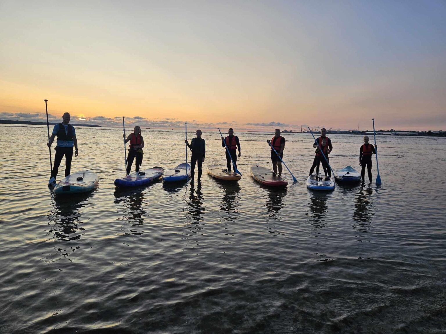 Enne sügishooaega toimus Surftown surfiklubis Volta tiimile päikeseloojangu taustal sup-matk